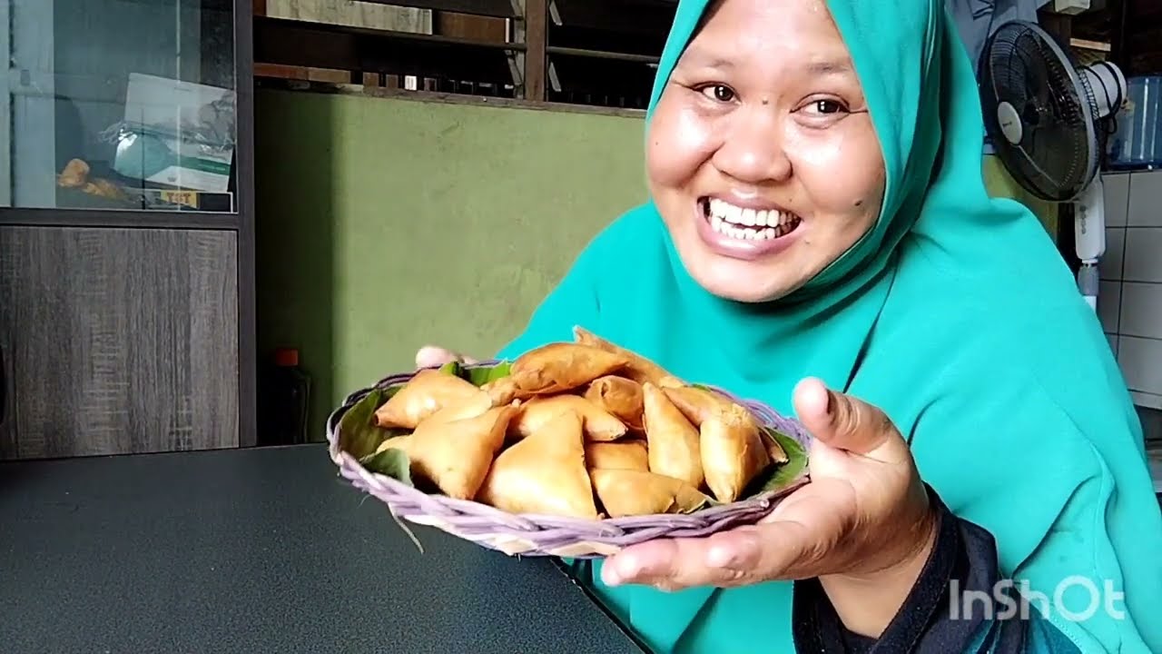 cara buat samosa sardin by kak Nur@tip lipatan yg kemas