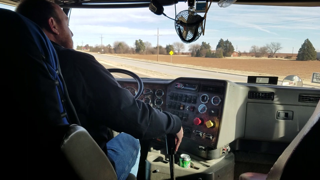 N14 Cummins 03 International 9900i test drive boosting to 34 psi