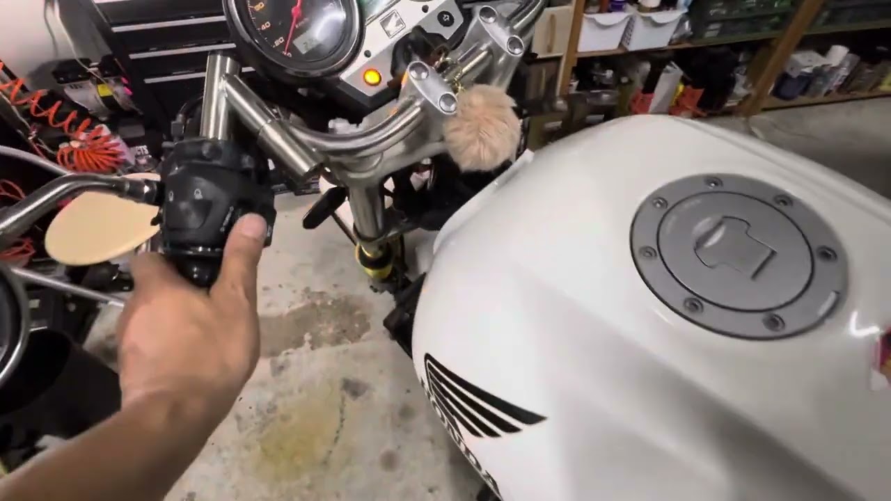 ＣＢ４００ＳＦメーター球交換後