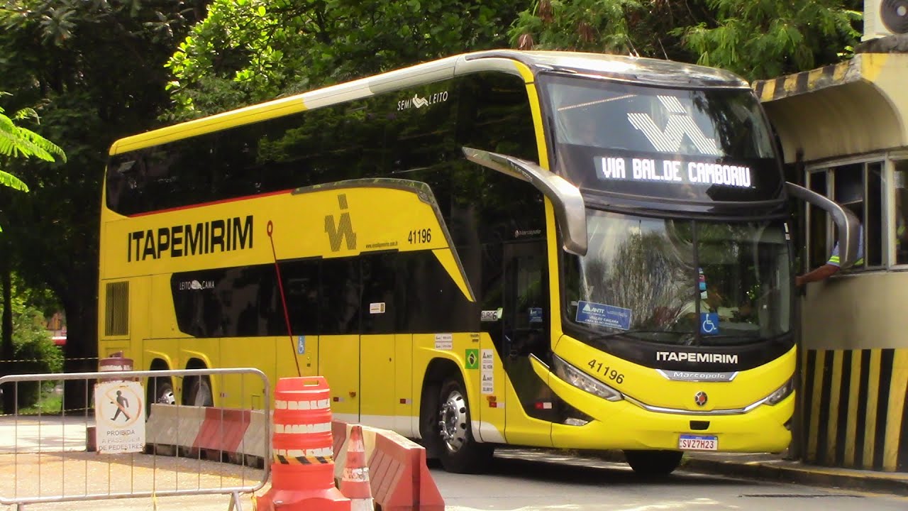 ÔNIBUS SAINDO RODOVIÁRIA TIETÊ - FIM DE ANO