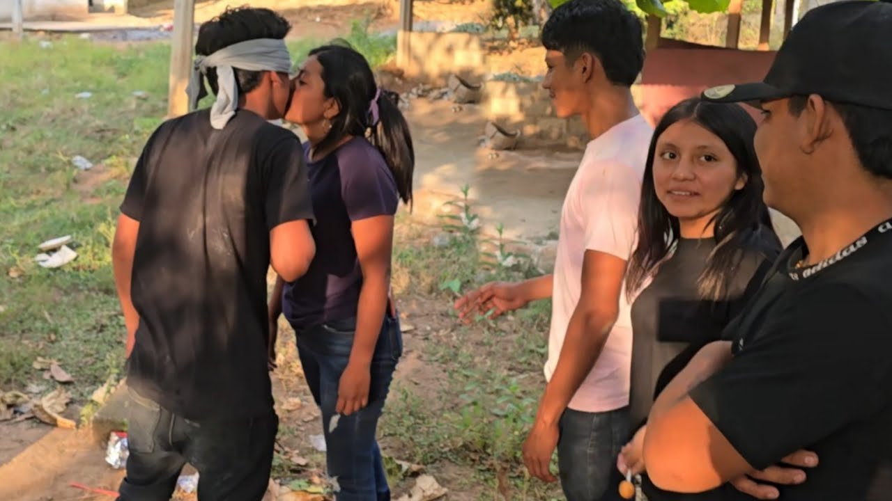 Jose sin Tanta Casaca Se Com3 A Besos A Heydi Enfrente De David😱 Esto Se Salio De ControI