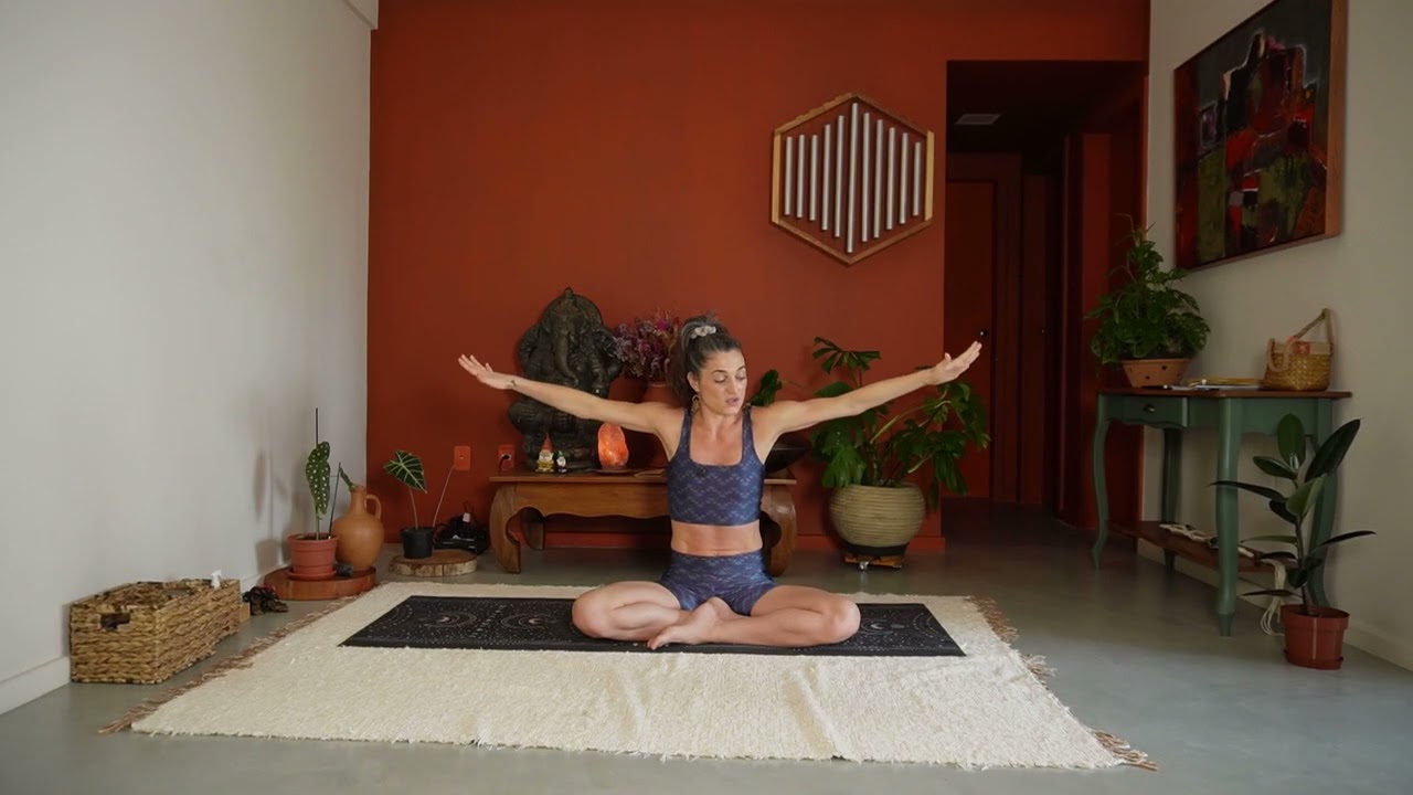 Strong Postpartum Yoga – Core, Planks & Pincha Prep