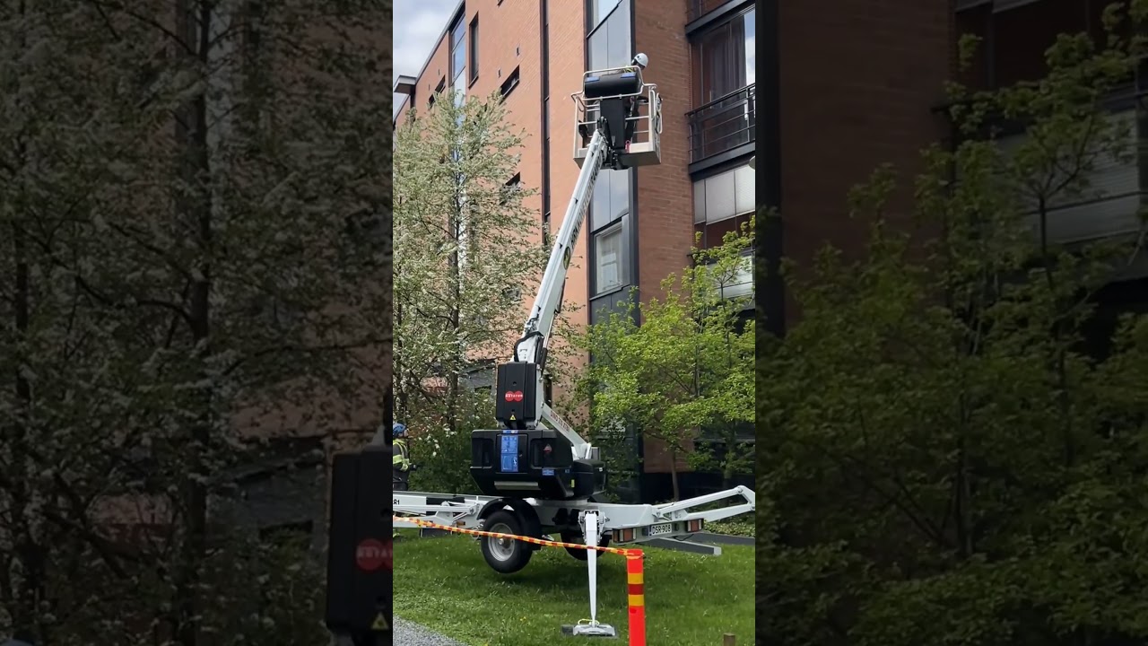 Why DINO Battery-powered Lift Is Perfect for City Jobs