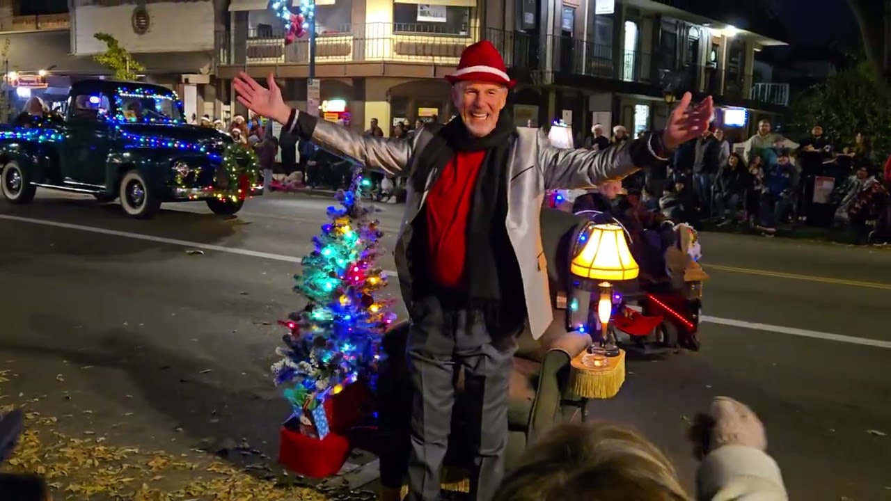 Pleasanton Holiday Parade -  2025