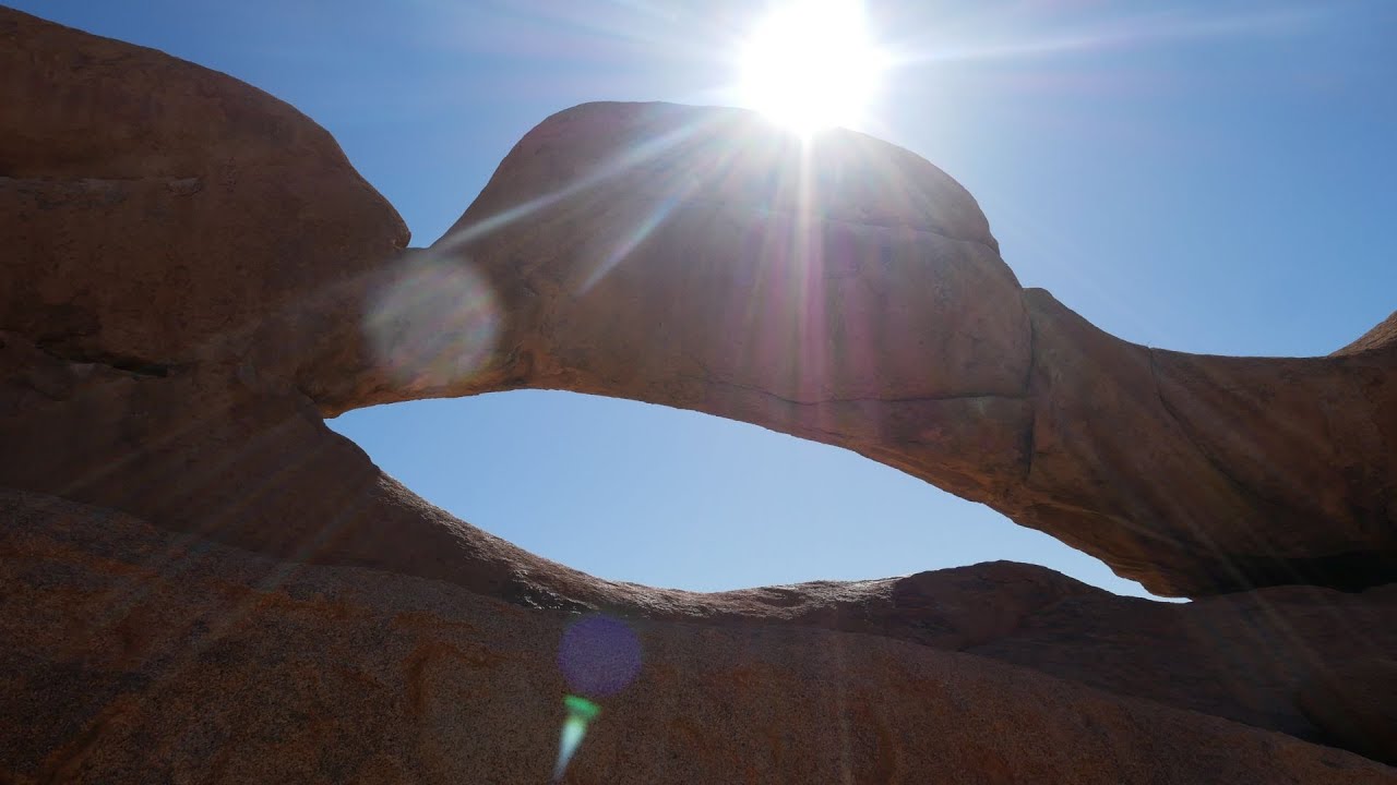 2 Bayern in Namibia - Tag 7, Spitzkoppe erkunden, dann zur White Lady am Brandberg und nach Uis