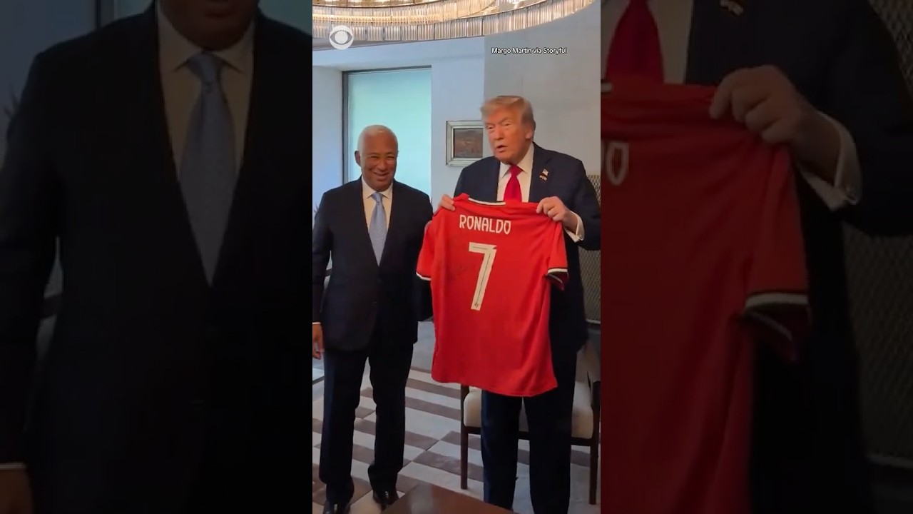 Trump receives signed Cristiano Ronaldo jersey that says &ldquo;Playing for Peace&rdquo; #shorts