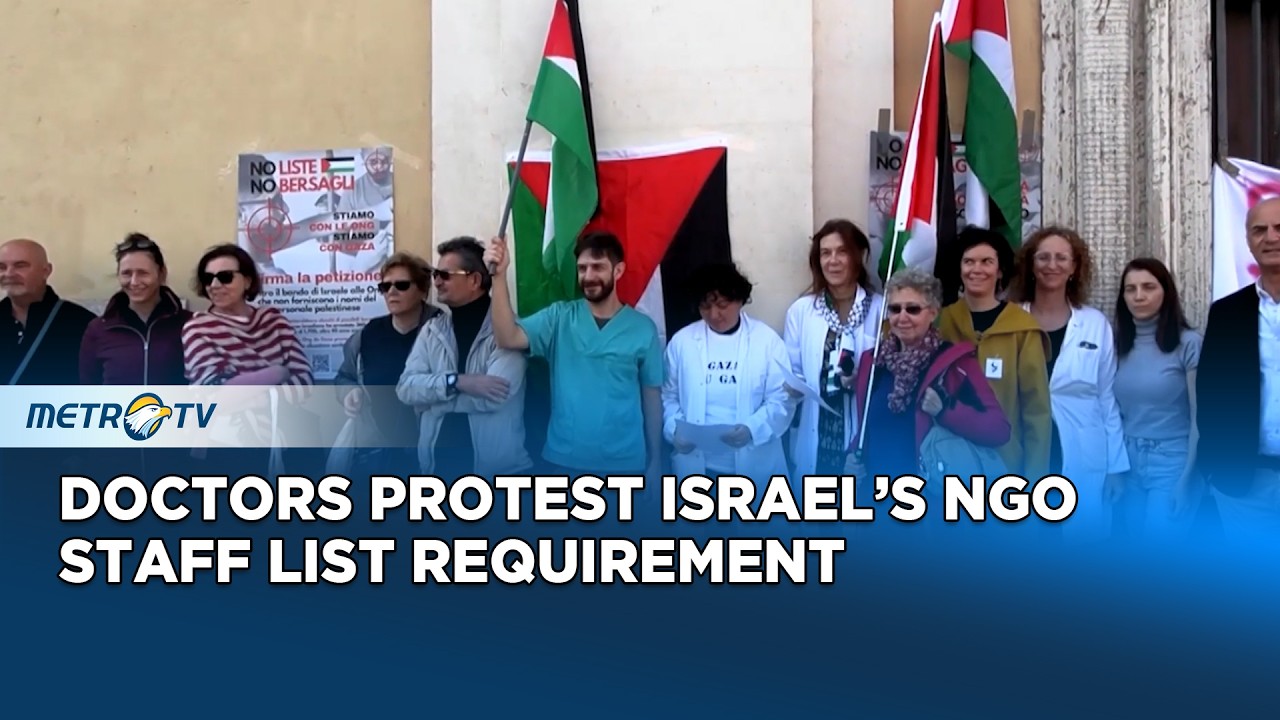 Doctors Protest Israel&rsquo;s NGO Staff List Requirement in Rome Flash Mob