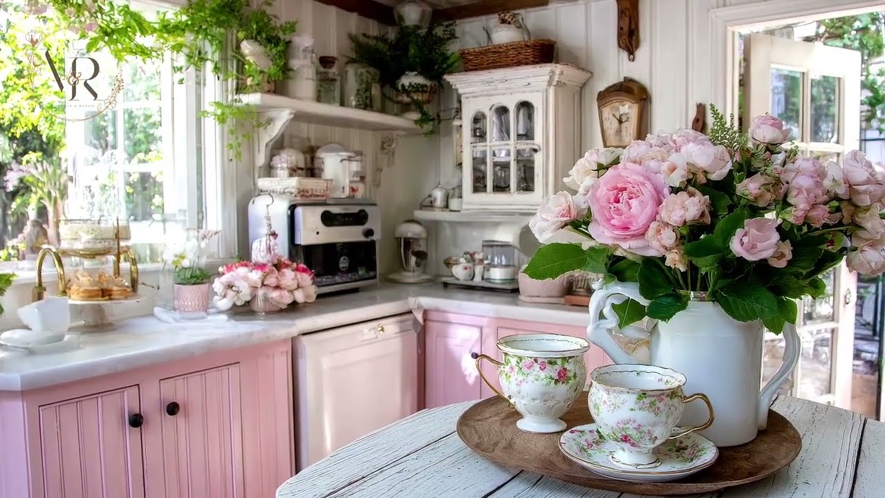 Romantic English Vintage Farmhouse Kitchen | Elegant Cozy Small Space Shabby Chic Ideas 2026