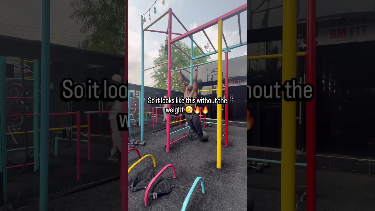 Muscleup with weighted vest Vs body weight 💀🔥🔥 #muscleup #pullups #viral #dips #weightvest #core