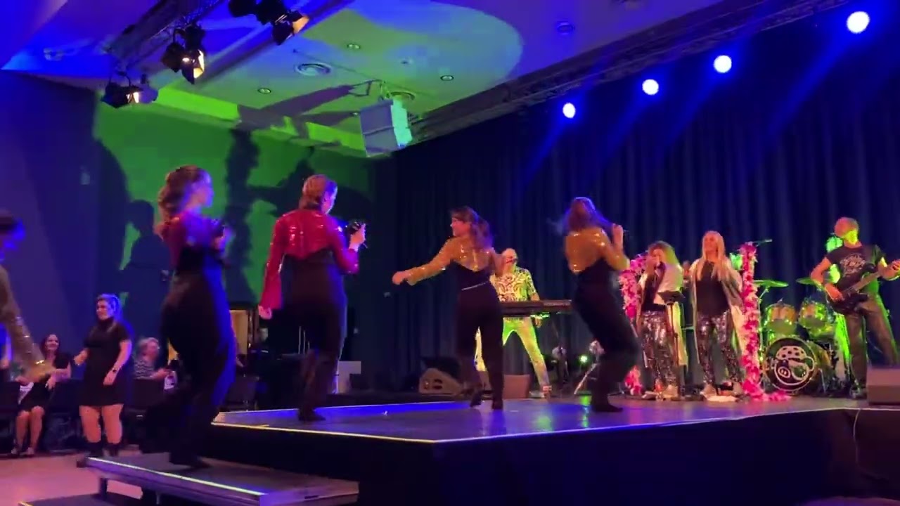 Gimme Gimme Gimme / Boogie Nights band-Trondheim
