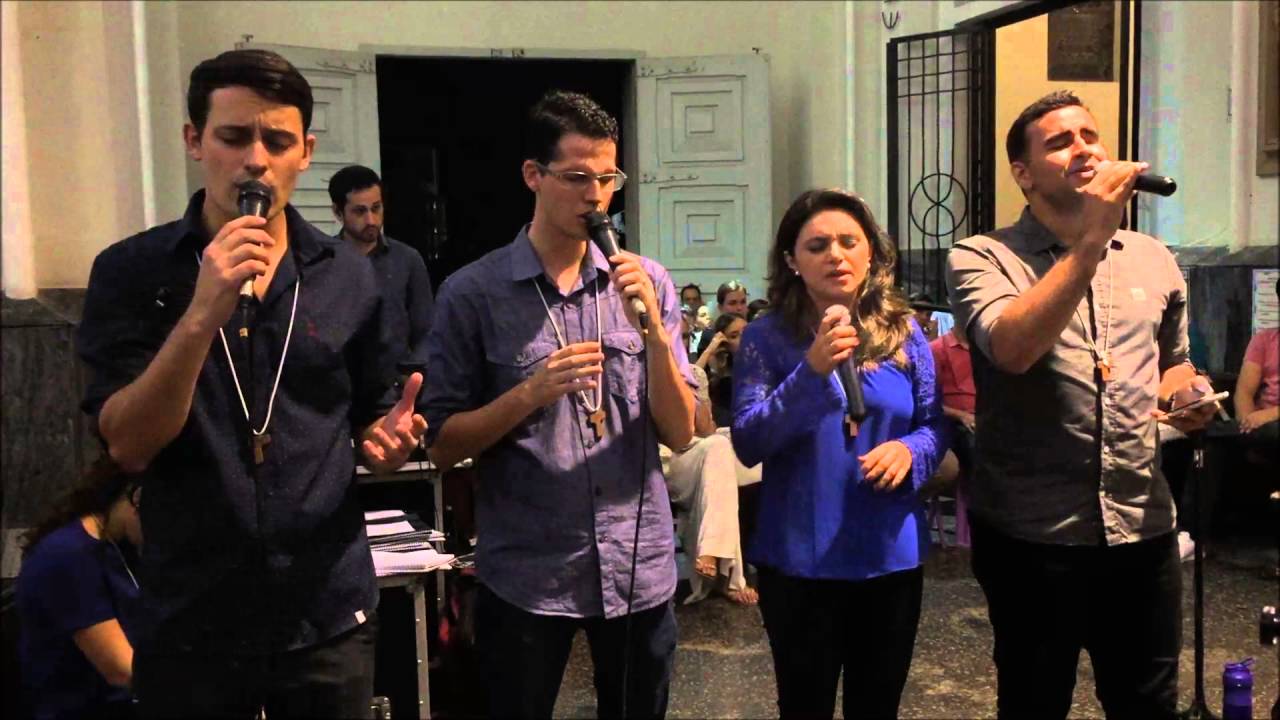 ENTRETONS  canta DEUS ABRIRÁ UMA VIA (God will make a way) na Catedral de Fortaleza
