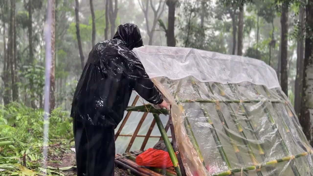 WILD CAMPING IN SUPER HEAVY RAIN‼️