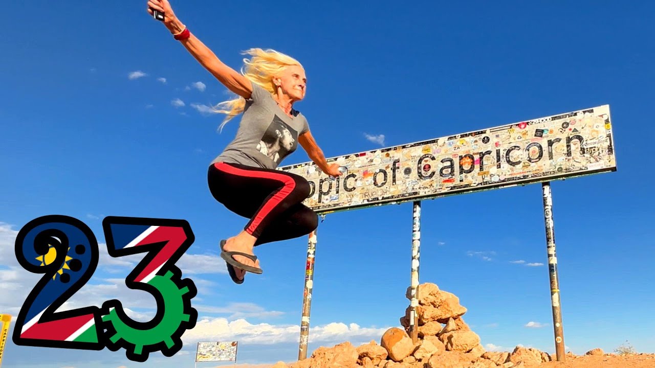 Namibia & Seychelles 23 | MARTE O IL NAMIB? 🌵 Tropico del Capricorno nel deserto |Bike Vlog| ENG DUB