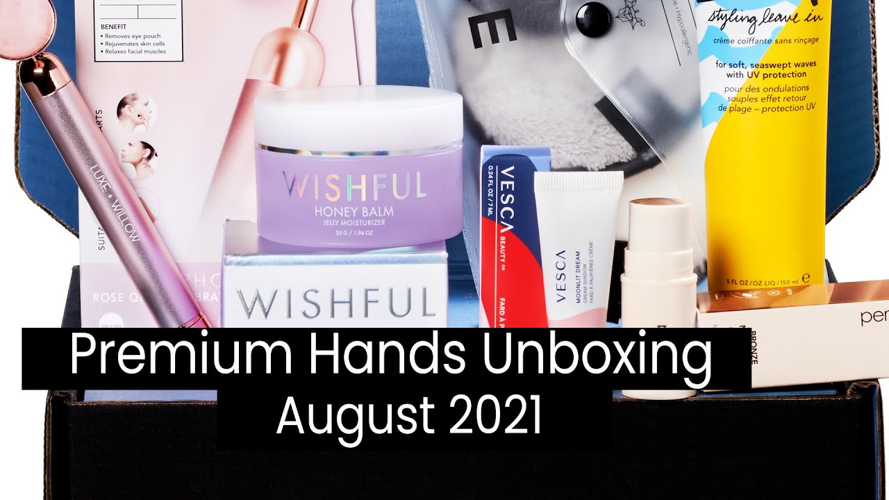 August Boxycharm Premium Hands Unboxing