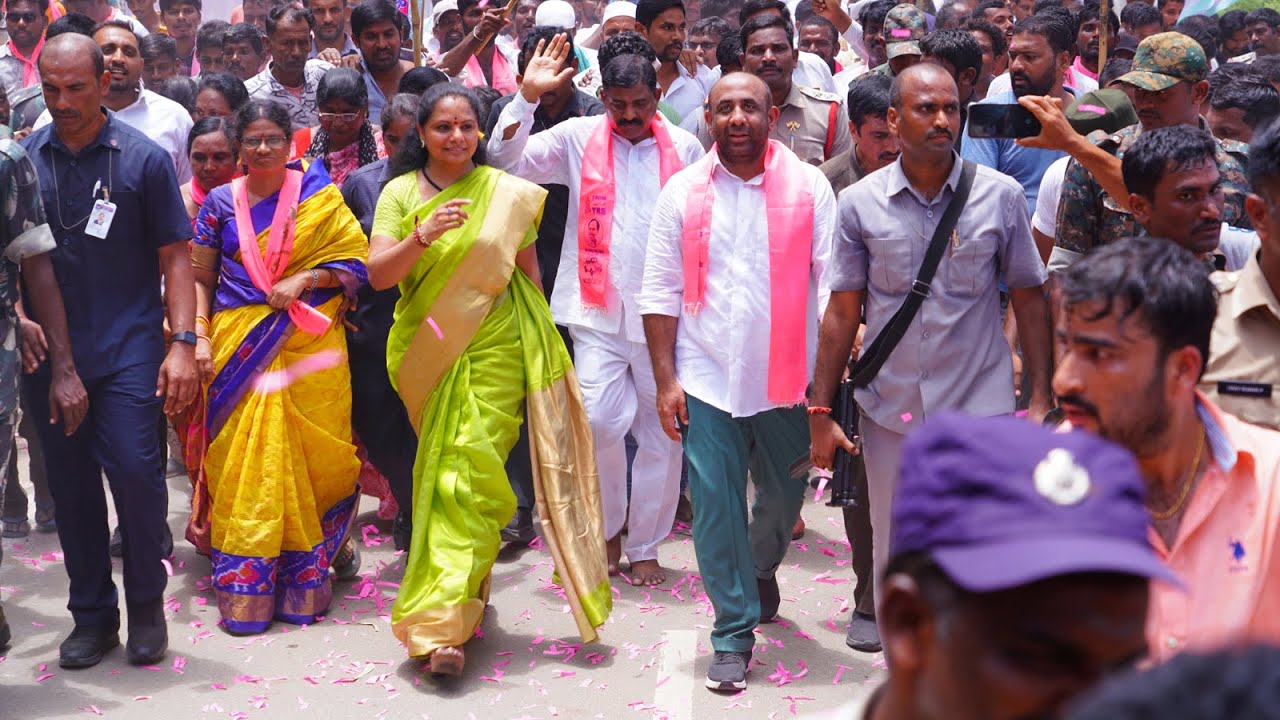 MLC Kavitha Akka & MLA Shakeel Sir Padayatra Bodhan Tour BS PHOTOGRAPHY 9705802124 #kavitha