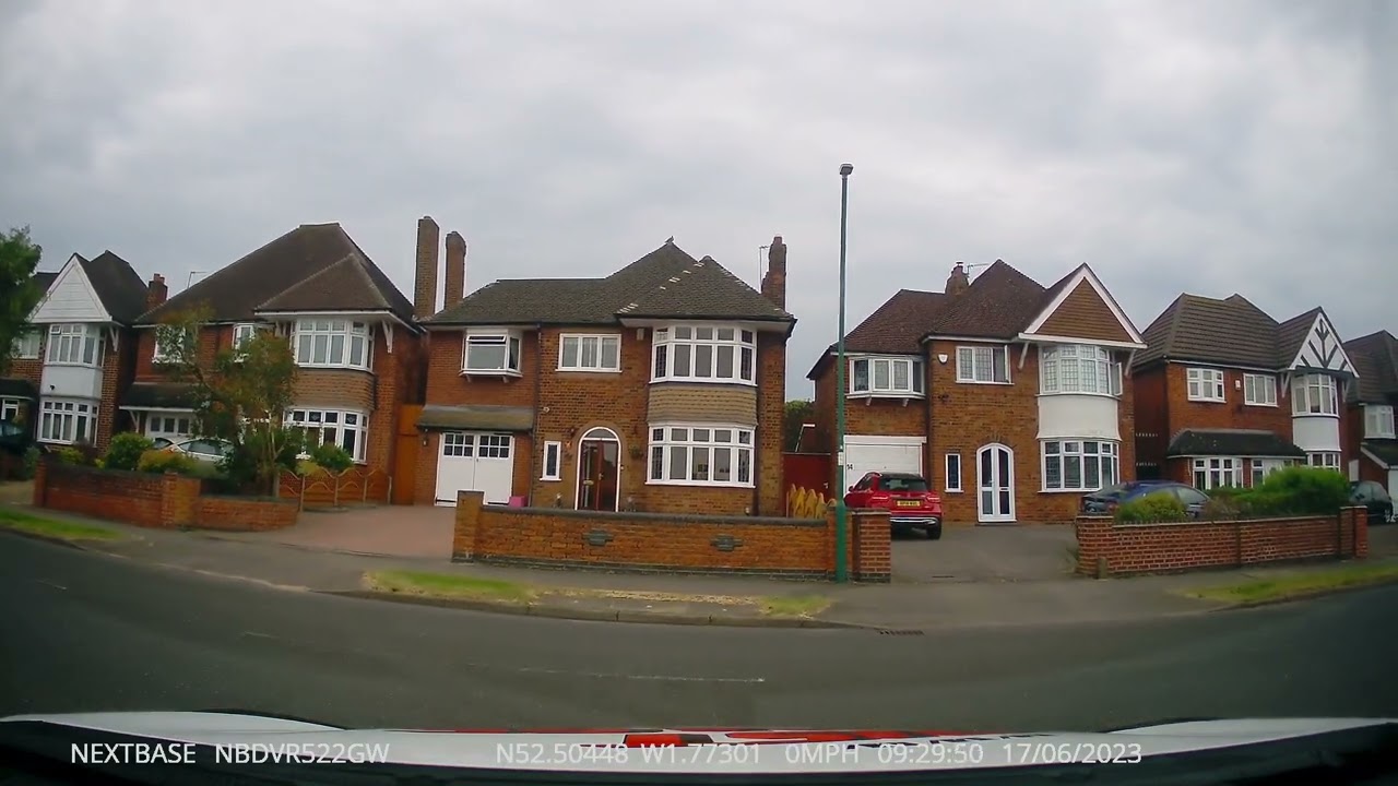 Students Test Towards Castle Bromwich (FAIL)#Spot and comment the serious fault! #drivingfails