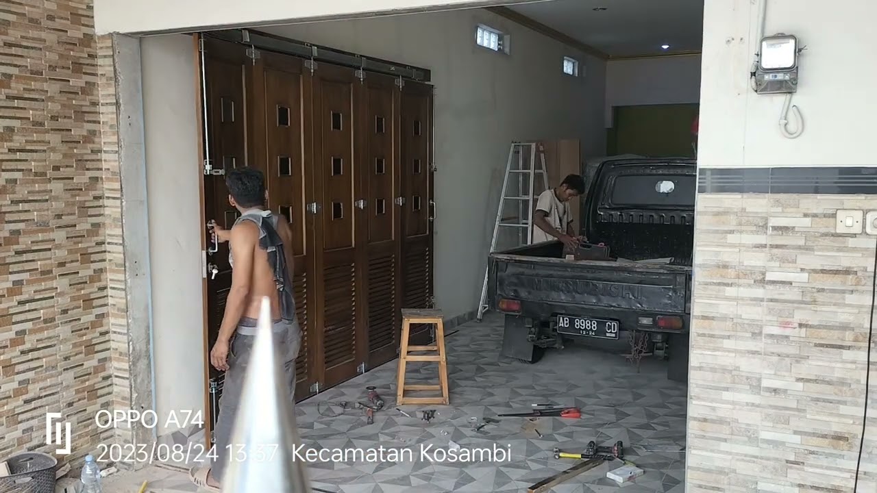 pintu garasi kayu jati sistim sliding minimalis custom
