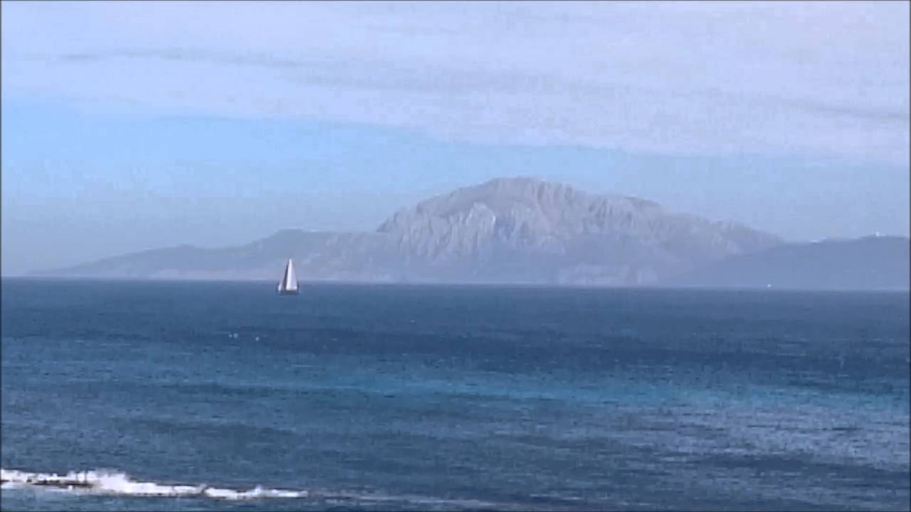 Vista del estrecho de Gibraltar y &Aacute;frica desde Tarifa