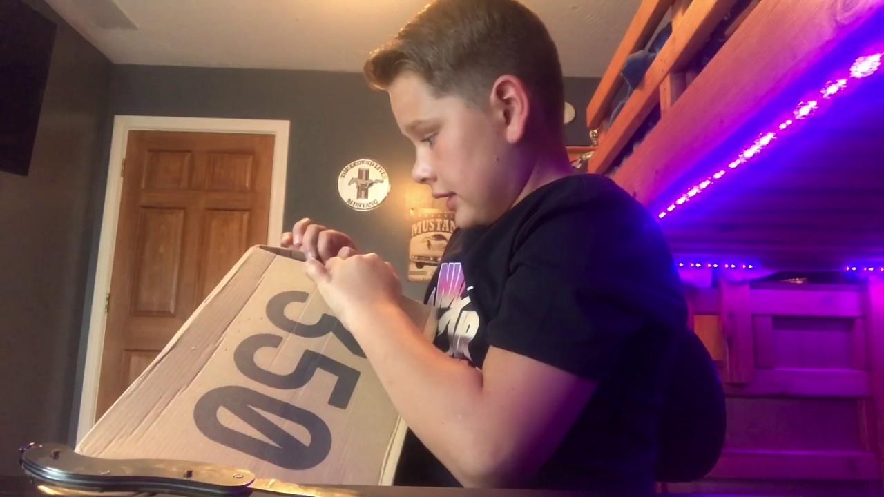 UNBOXING MY YEEZYS