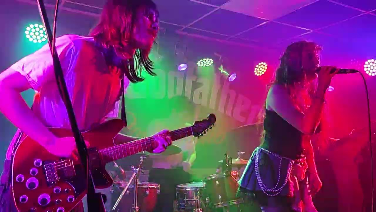 THE HEADLESS CHIMPS - PSYCHO KILLER. Live in Madrid (26-2-26). Sala The Godfather Rock Club 