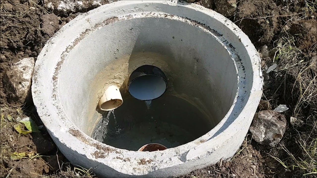 Sourcier remet en état deux captages à L'Orient 12-23.07.2021.