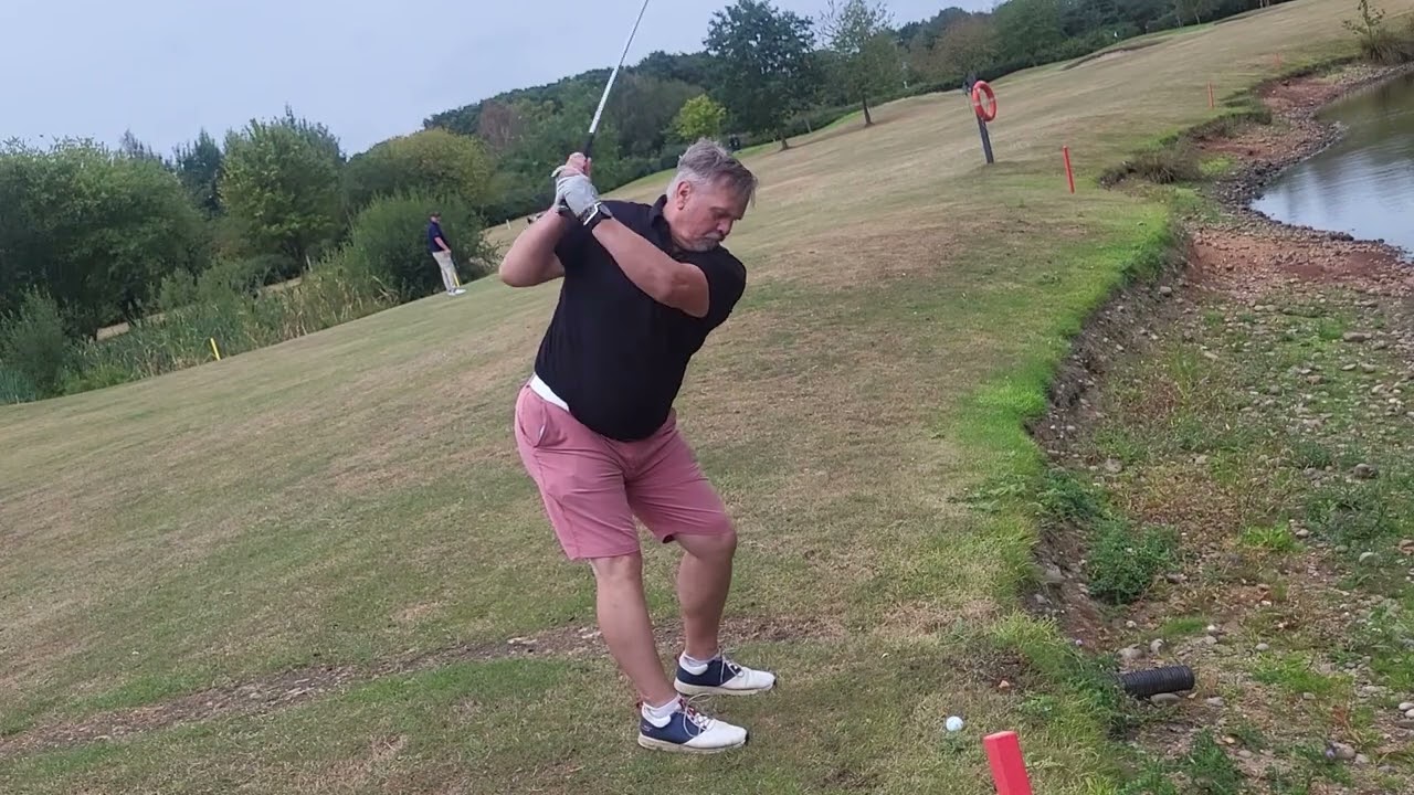Golf can be very frustrating at times lol 😄🏌️