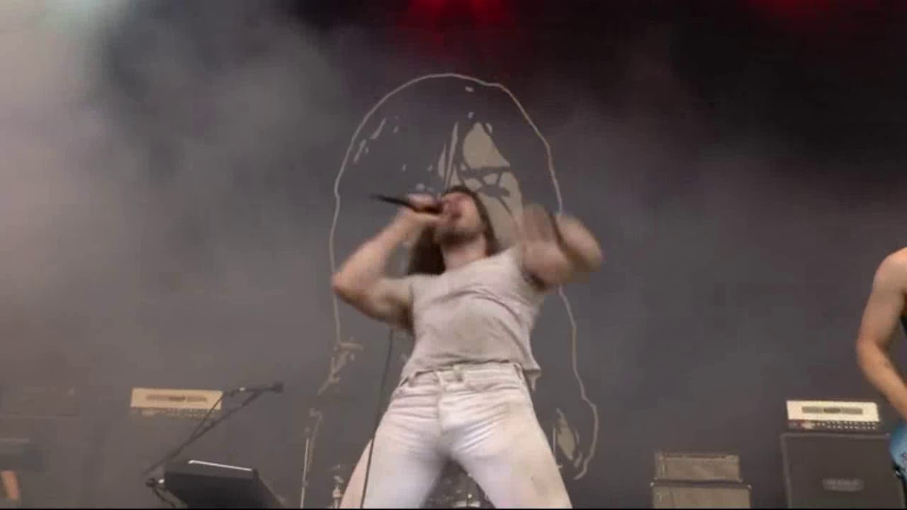 Andrew WK - Interview & Party Hard (Live At The Download Festival 2018)