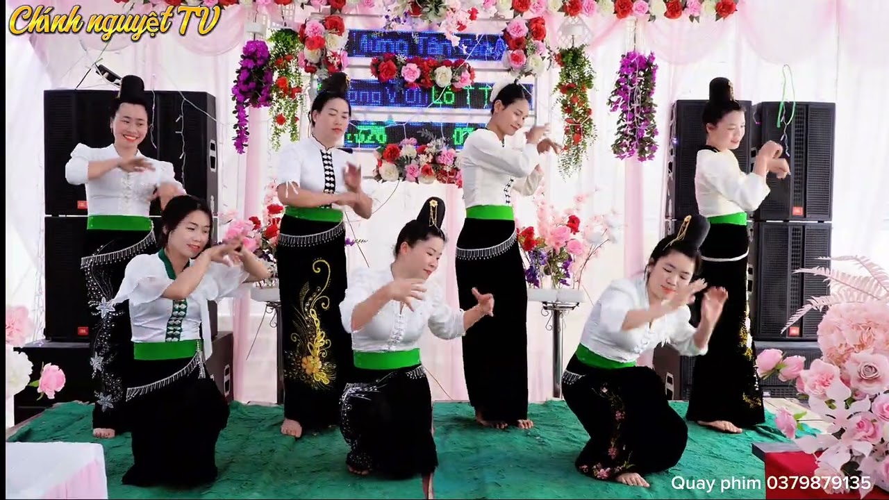 Múa Mừng Tân gia Ông Tòng Văn Thin & Cà Thị Nhí. Bản Na Ngua Xã Luôn Giói Điện Biên Đông