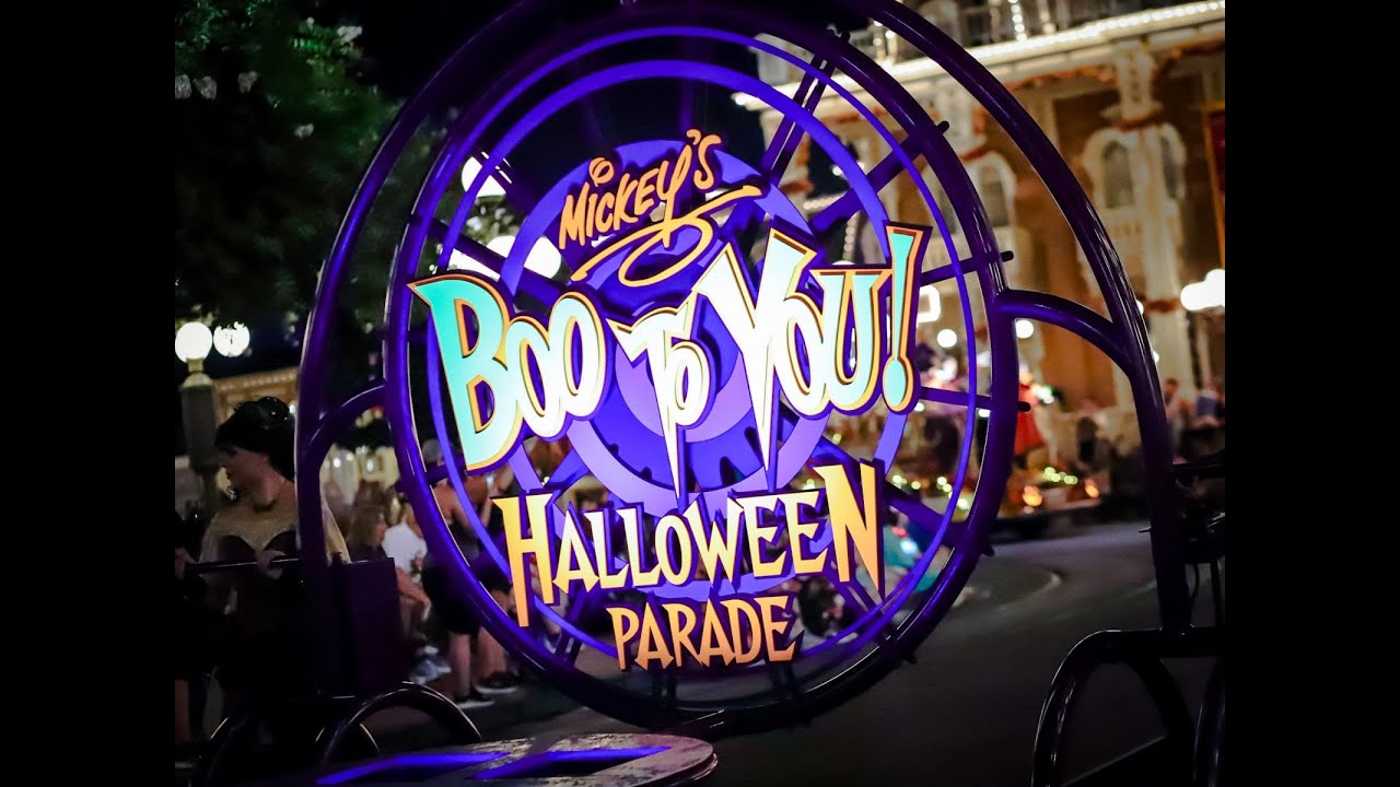 Mickeys Boo To You Halloween Parade - Magic Kingdom - Disney World