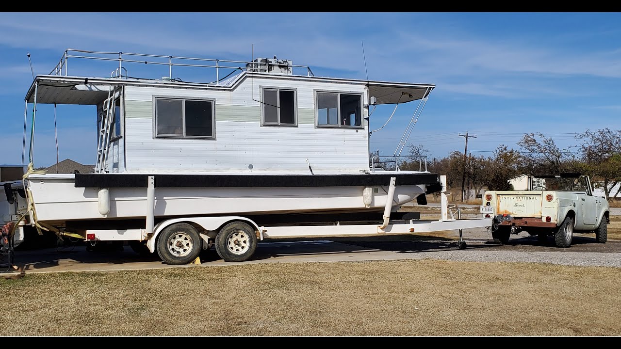 Cheap House Boat - first time on water and inside tour!
