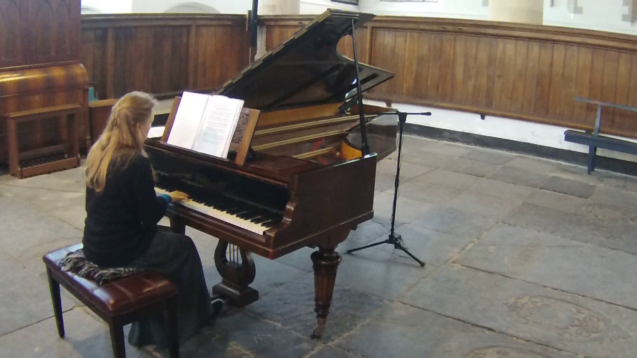 Olga Paschchenko M  Glinka, Mendelssohn   Erard 1885 Great Church Edam