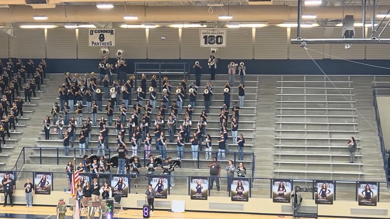O'Connor Band performs star spangled banner 