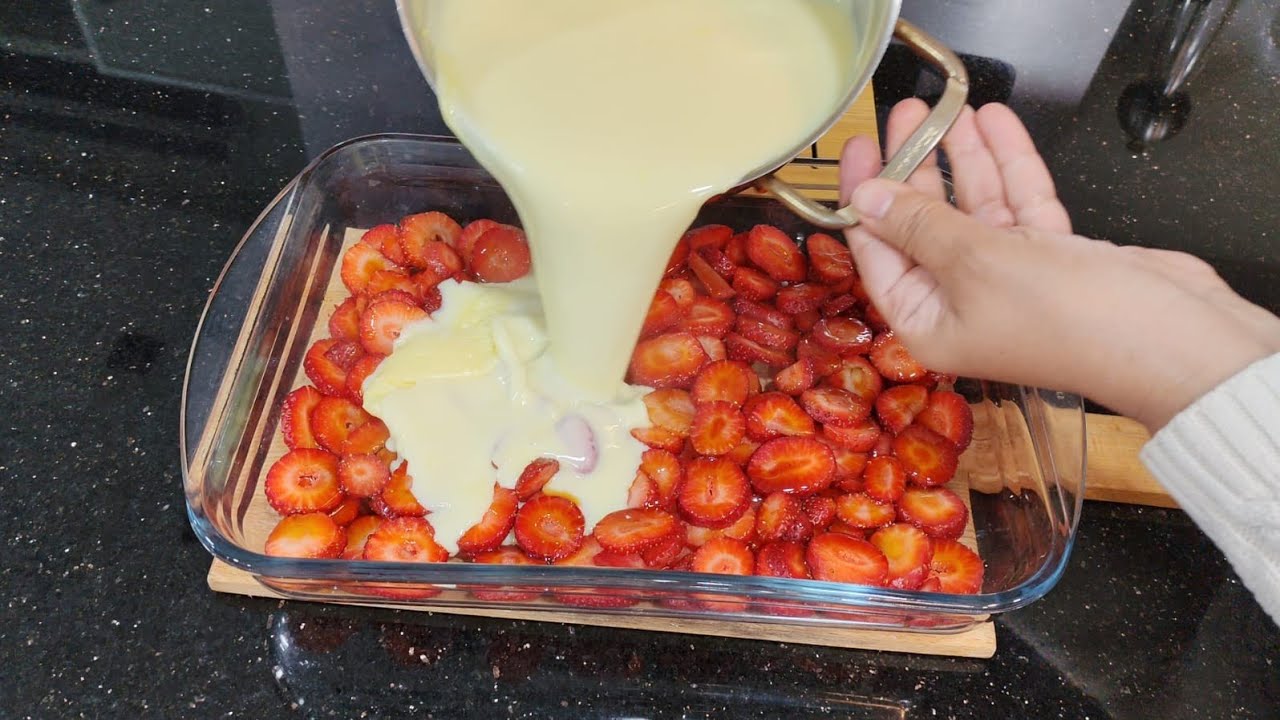 مالكيش حجه بقي 🤷 موجوده في السوق وبتبظ كمان 😋 من غير بسكوت ولا كريم شانتيه روقان الروقان ⁉️👌