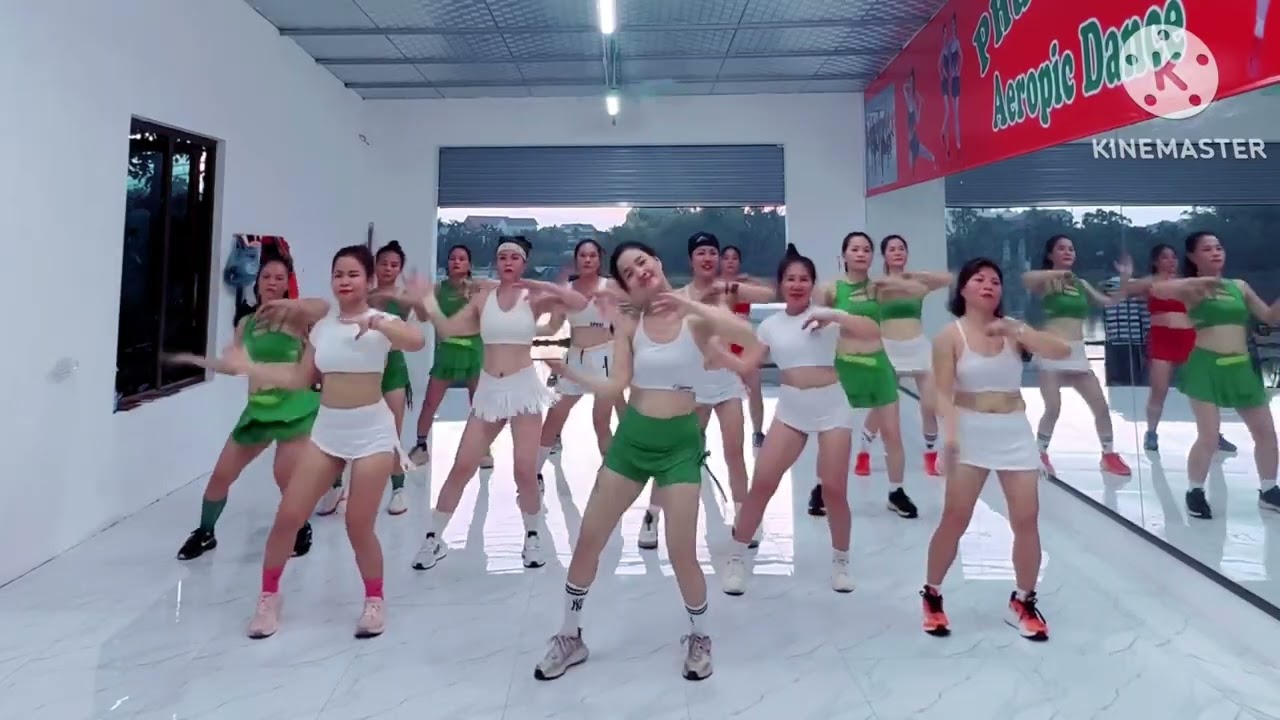 Быстрые и суперкрутые рывки живота Qoang Tao Cai Boong 354@lethomaerobic
