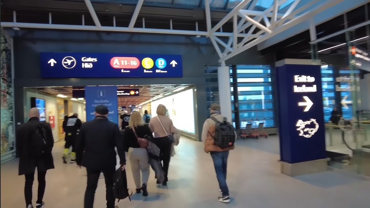 Reykjavík ICELAND Airport - EasyJet To Edinburgh Airport Scotland