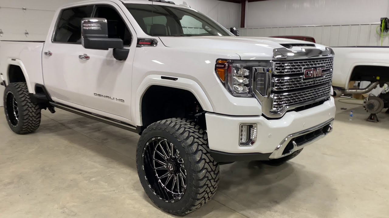 2021 GMC 2500HD with BDS 6.5” lift