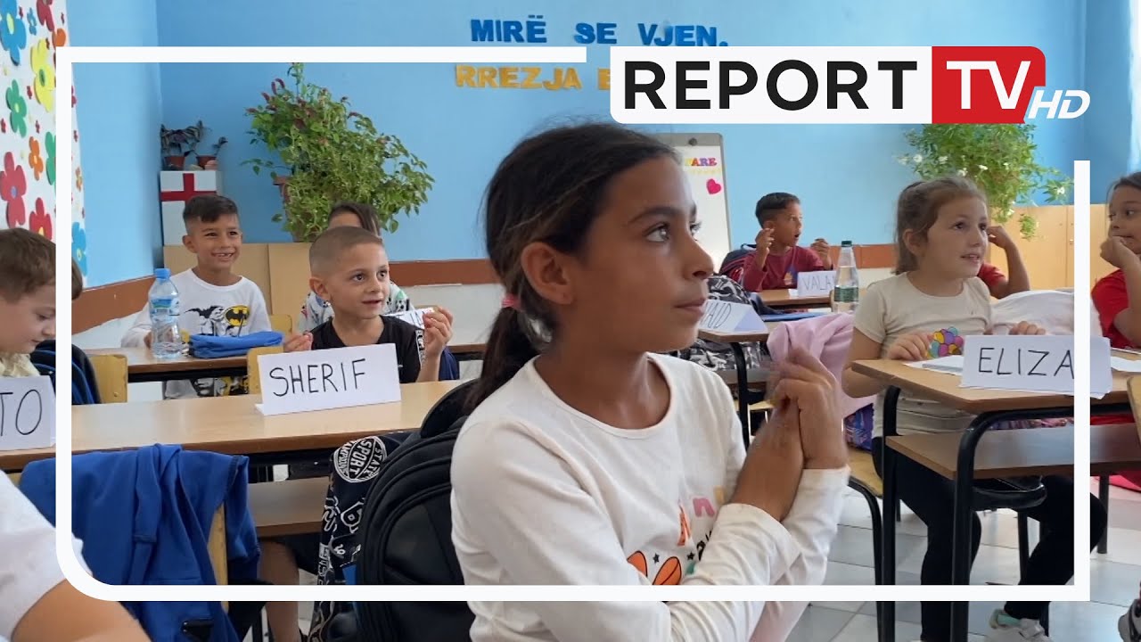 Fier/ Nxënësit romë nuk braktisin shkollën: Mësueset na edukojnë, transportin e kemi falas