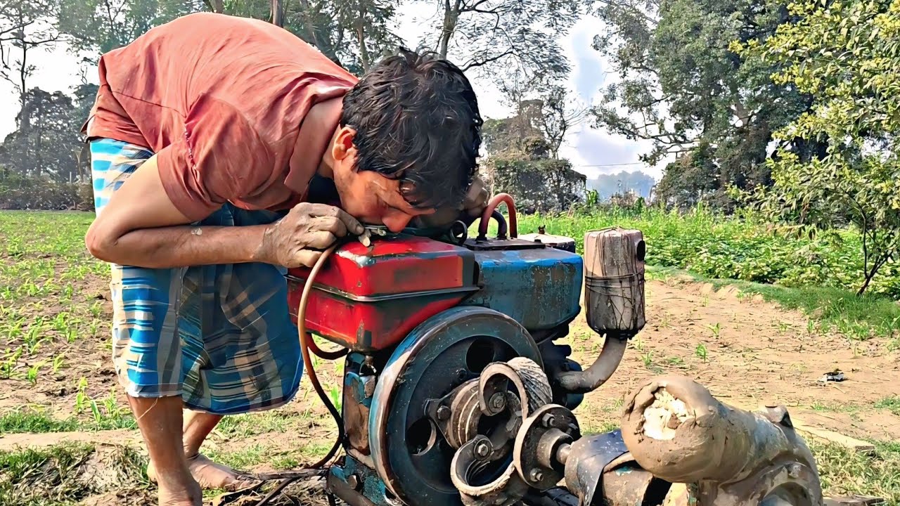  তেলে  ফু দিয়ে মেশিন স্টার্ট।। Starting the engine by blowing into the oil tank 