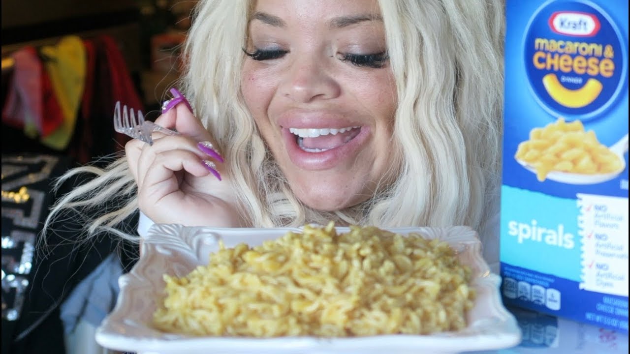 KRAFT MAC AND CHEESE MUKBANG | COOK WITH ME!