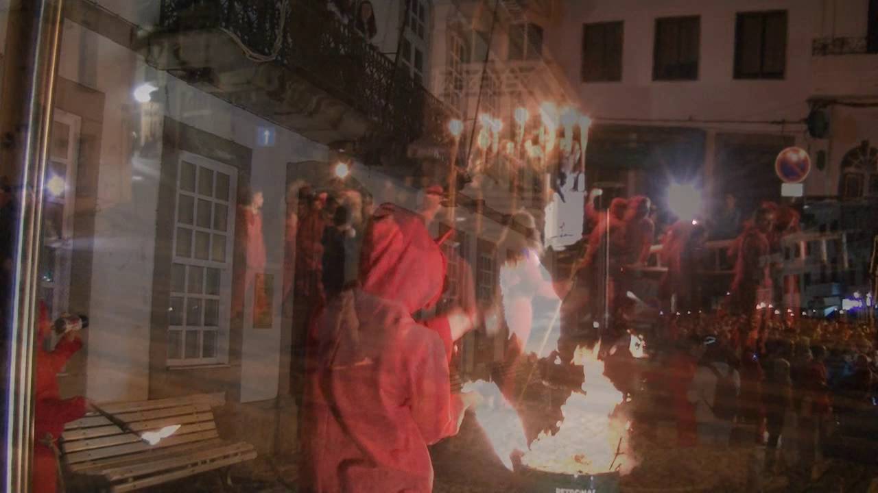 diabos &agrave; solta movie