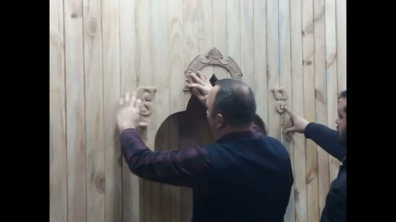Ahşap mihrap yapımı (wooden altar construction)/(بناء مذبح خشبي)