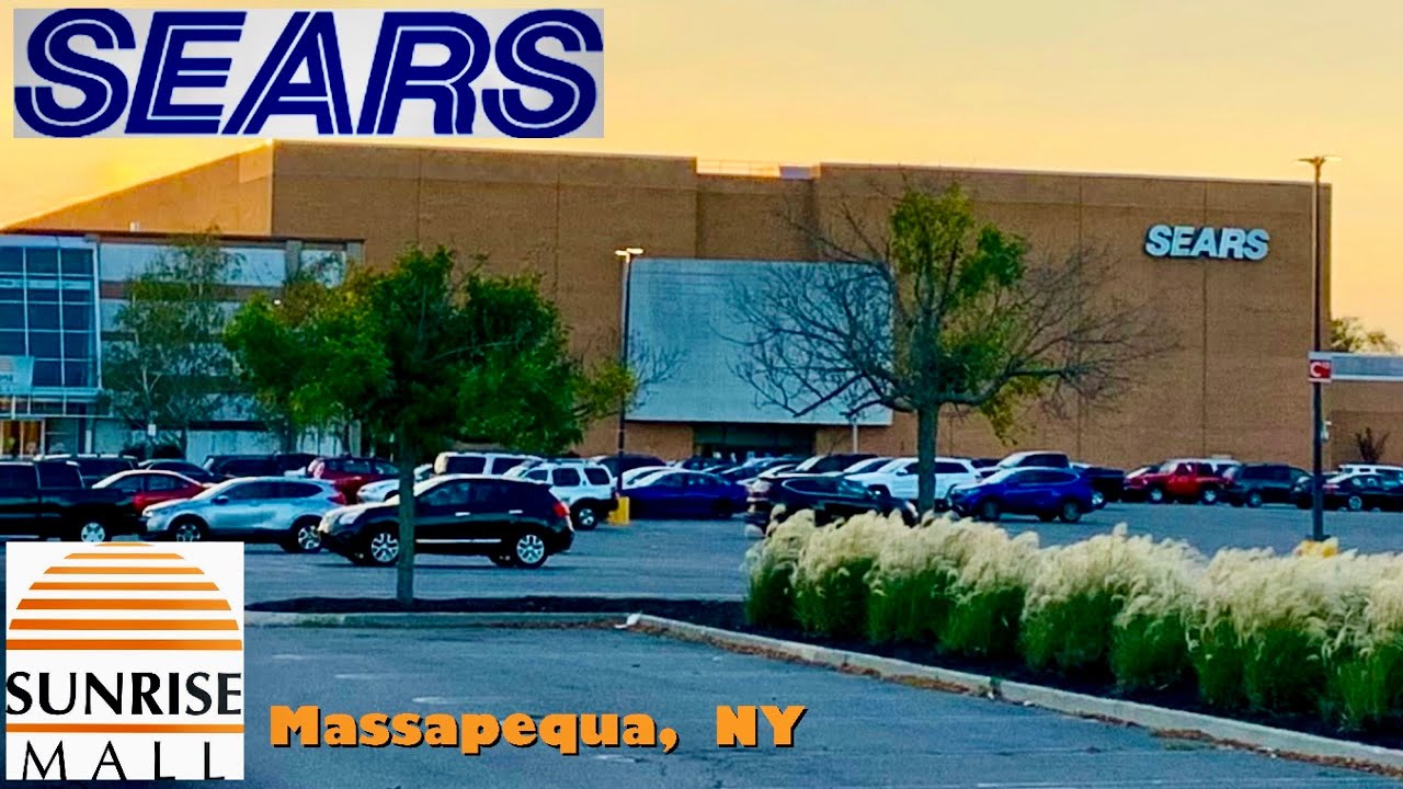 Open SEARS & Closed AUTO CENTER Sunrise Mall Massapequa, NY w/ @MannyQuacioua #sears #sunrisemall