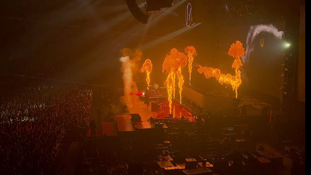 Twenty One Pilots - Jumpsuit / Midwest Indigo / Stressed Out (Atlas Arena Lodz, 9.04.2025)