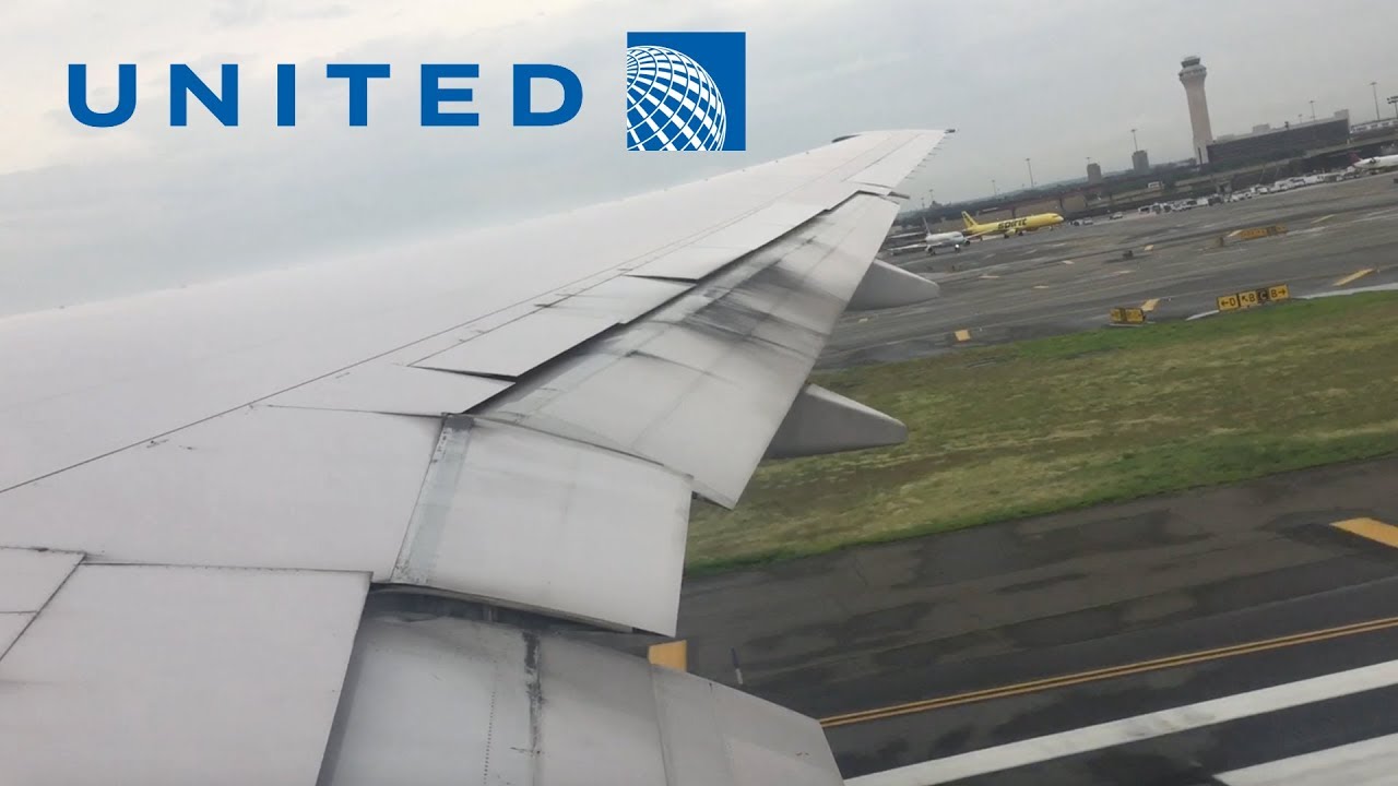 United Airlines 777-200 pushback, taxi, takeoff at Newark (EWR)