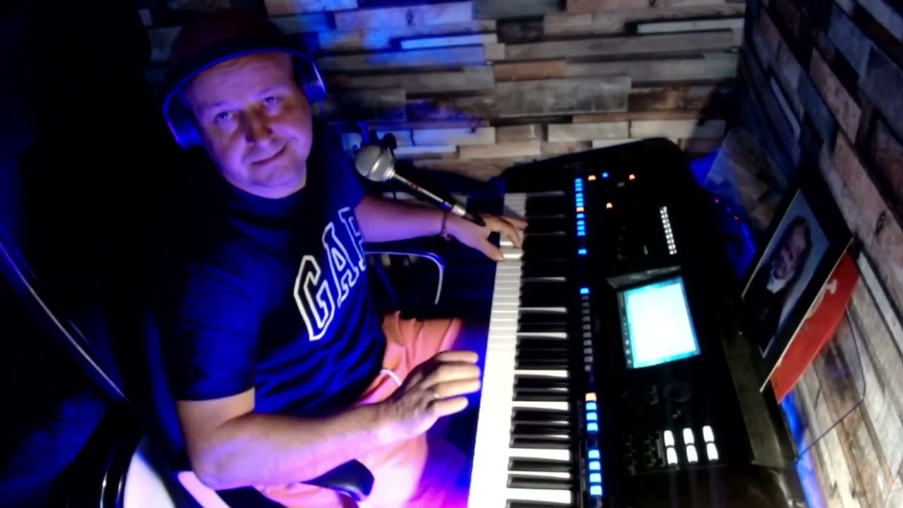 MISIEK LIVE -A JA KOCHAM SWOJA ZONE- NOWOSC