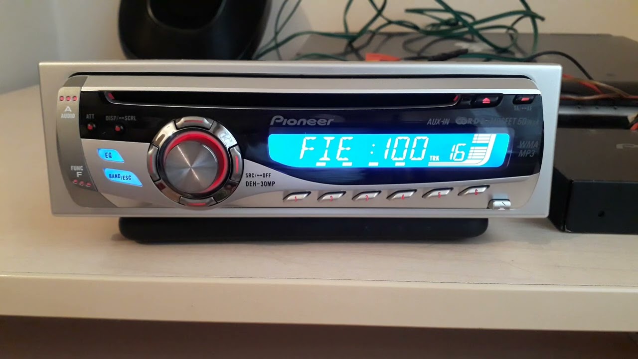PİONEER DEH-30MP ( AUX A'a Nasıl geçer yorumlarda  )