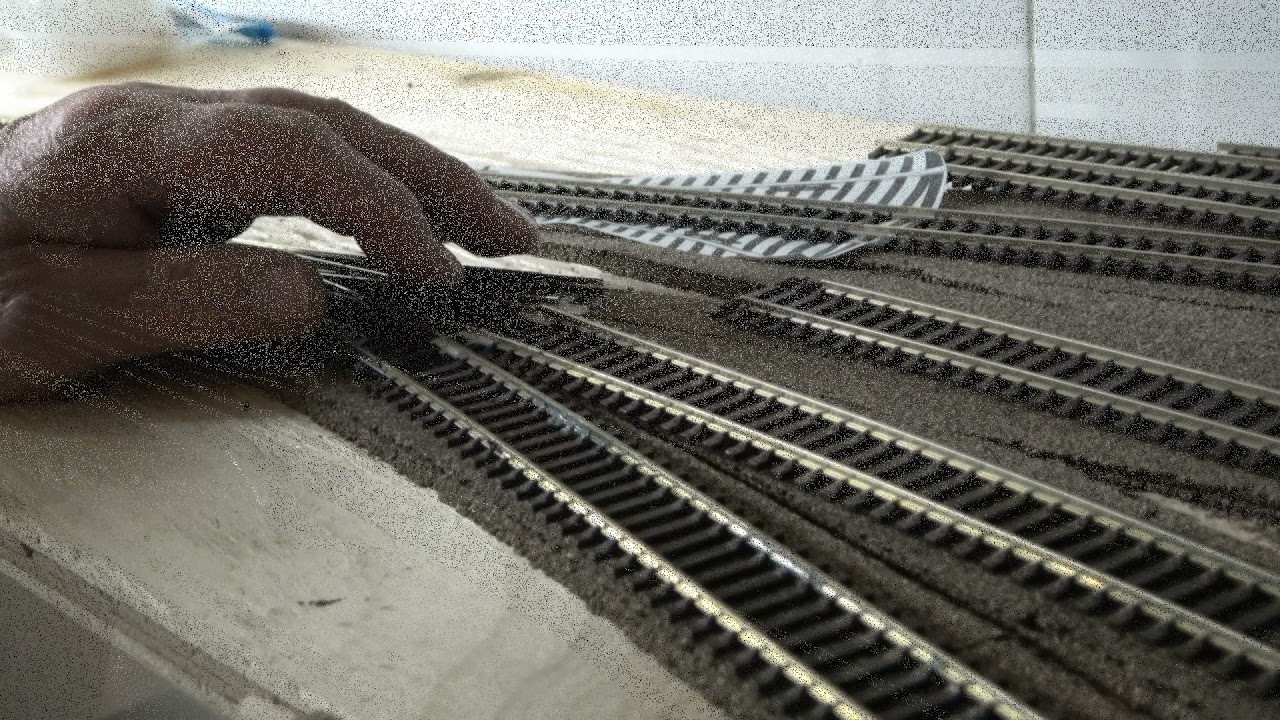 38. Adding a fiddle yard to the layout.