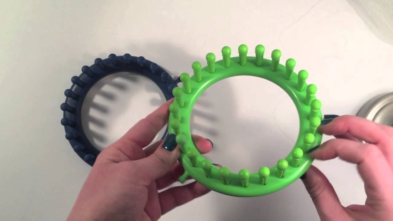 Knifty Knitter VS Boye Round Loom