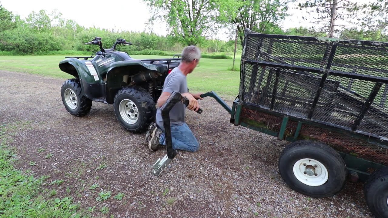 THE FARMHOUSE. Second 4wheeler. Zachary, Samantha and Rose visit. Mowing the field. Kerry Rodd.