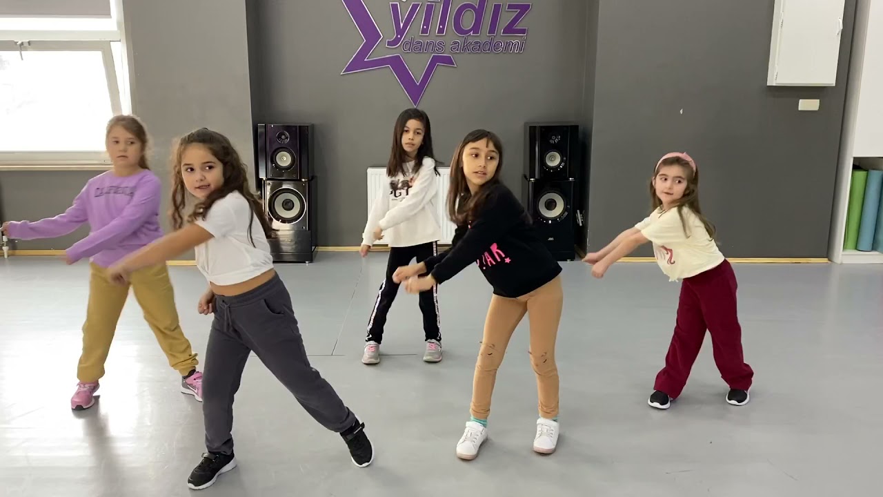 Hiphop &ccedil;ocuk sınıfı